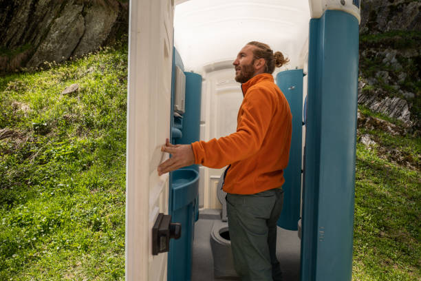 Portable restroom solutions in Hart, TX